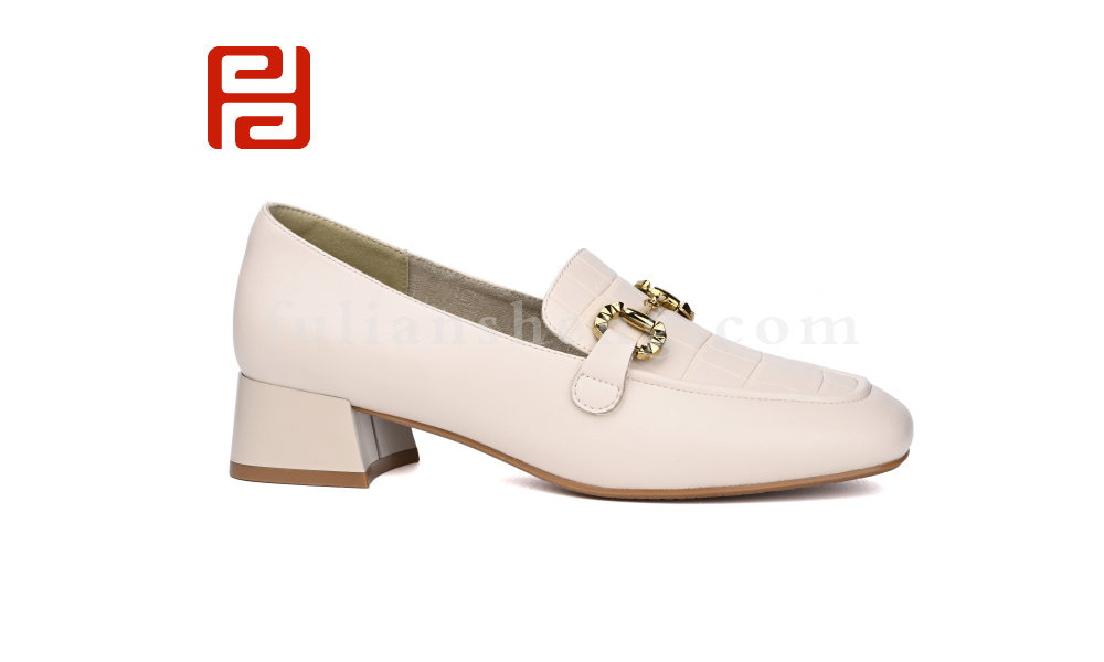 福連升春秋女鞋商務(wù)工裝時(shí)尚中跟舒適時(shí)裝鞋