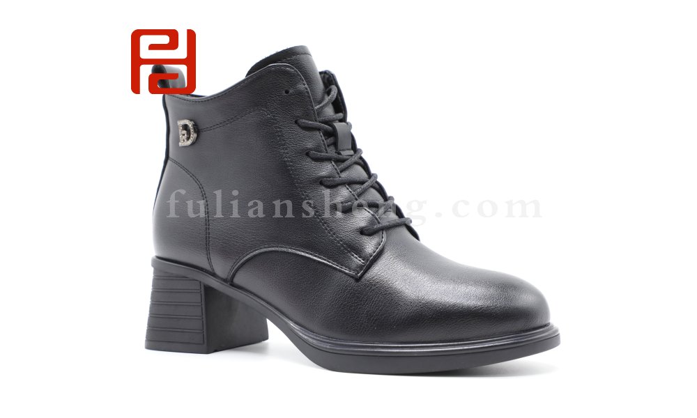 福連升冬季新款輕松工作女鞋魅力時裝時尚短靴