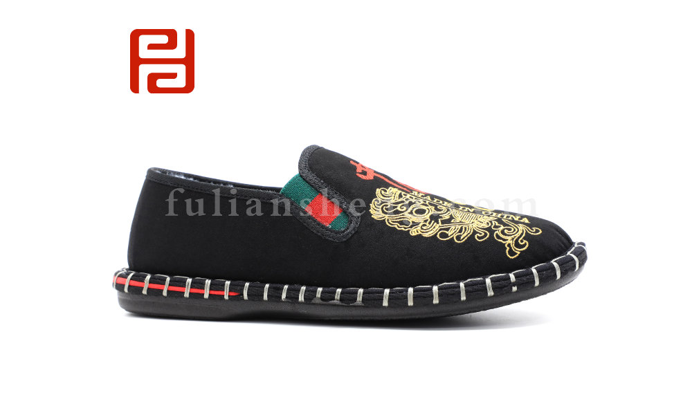 福連升冬季新款中國(guó)風(fēng)尚老北京布鞋時(shí)尚國(guó)粹休閑鞋