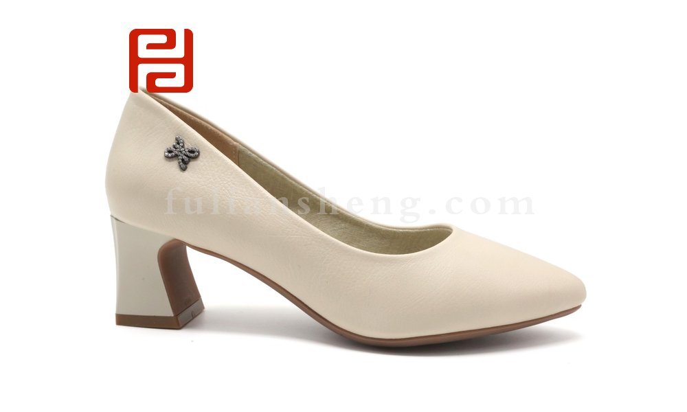 福連升休閑女鞋魅力時(shí)裝工裝工作鞋通勤粗跟中跟鞋圖片